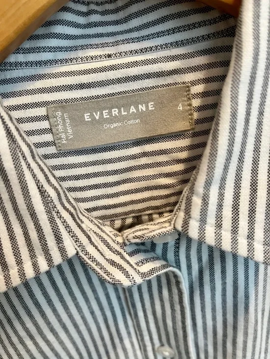 Like New Everlane Must Have Oxford Organic Cotton Charcoal White Stripe  Shirt 4 - Picture 6 of 7